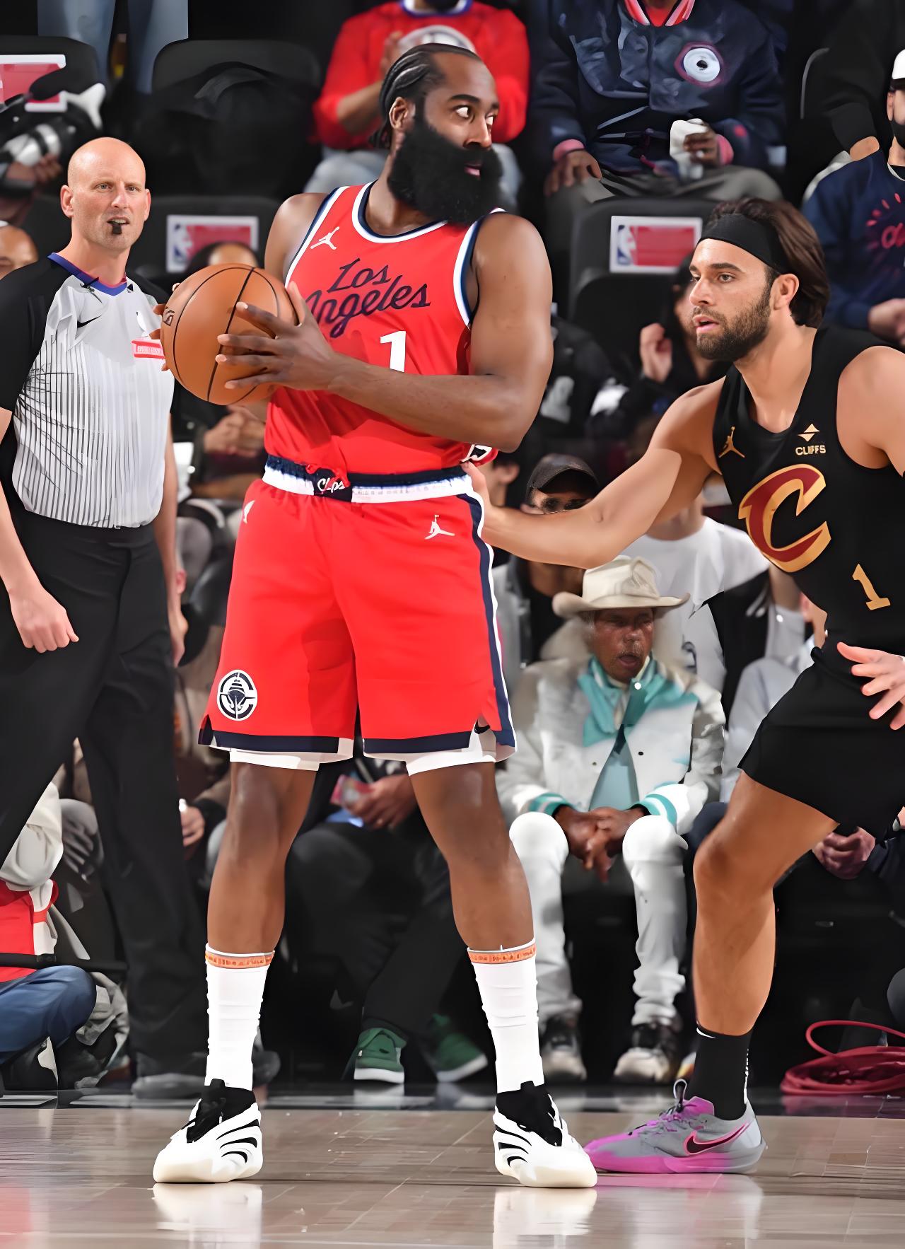 开运体育网页版-快船胜开拓者，豪取七连胜