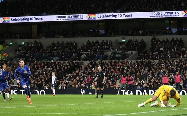 关于热刺客场逆转,客场豪取三分继续追赶的信息 关于热刺客场逆转,客场豪取三分继续追赶的信息